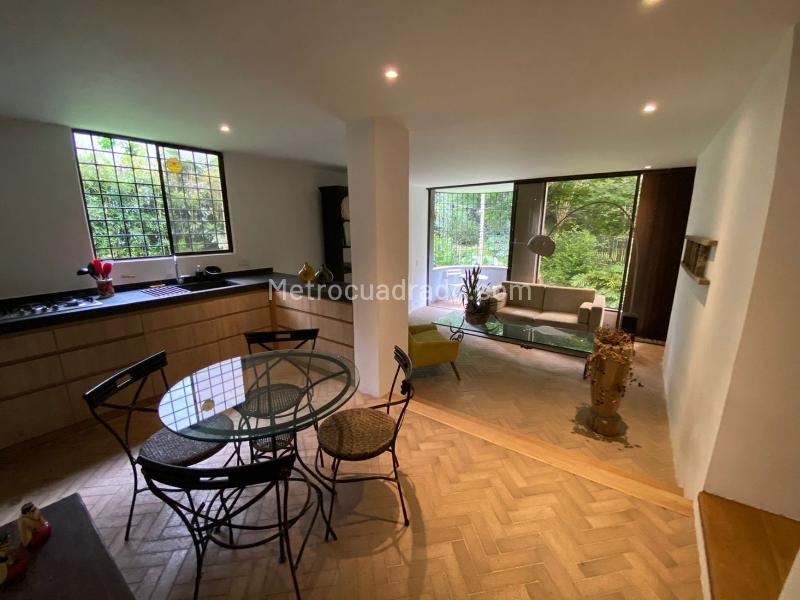 Apartamento amoblado de 2 Alcobas con Balcón en El Poblado - 6