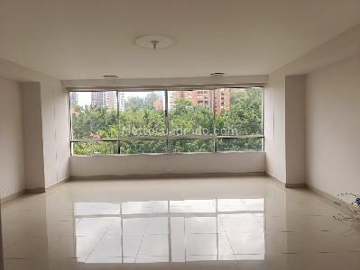 Apartamento de 3 alcobas en venta en El Poblado, Medellín, 380 m² · foto 10 de 19