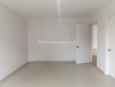 Apartamento de 3 alcobas en venta en El Poblado, Medellín, 380 m² · foto 11 de 19