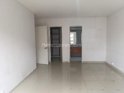 Apartamento de 3 alcobas en venta en El Poblado, Medellín, 380 m² · foto 13 de 19