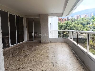 Apartamento de 3 alcobas en venta en El Poblado, Medellín, 380 m² · foto 19 de 19