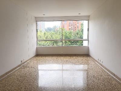 Apartamento de 3 alcobas en venta en El Poblado, Medellín, 380 m² · foto 6 de 19
