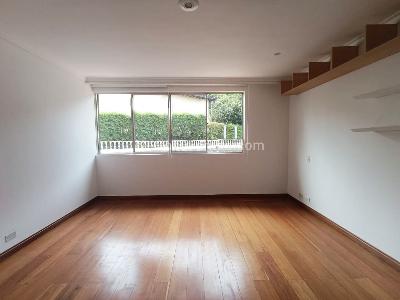 Casa de 3 alcobas en venta en El Poblado, Medellín, 289 m² · foto 12 de 19