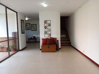 Casa de 3 alcobas en venta en Envigado, Envigado, 200 m² · foto 11 de 20