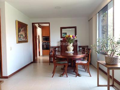 Casa de 3 alcobas en venta en Envigado, Envigado, 200 m² · foto 3 de 20