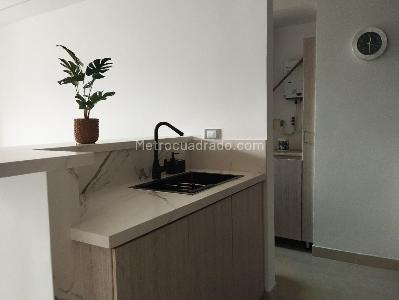 Apartamento de 1 alcoba en arriendo en Lalinde, Medellín, 45 m² · foto 6 de 11