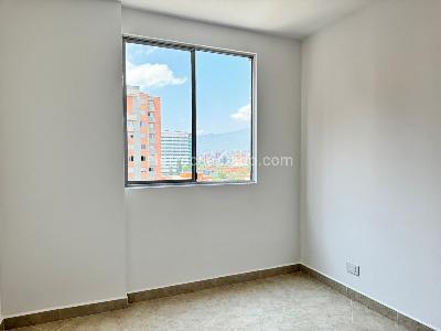 Apartamento de 3 alcobas en arriendo en Patio Bonito, Medellín, 92 m² · foto 11 de 14
