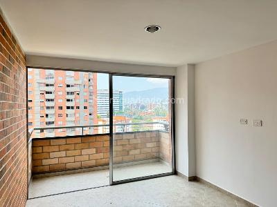 Apartamento de 3 alcobas en arriendo en Patio Bonito, Medellín, 92 m² · foto 2 de 14