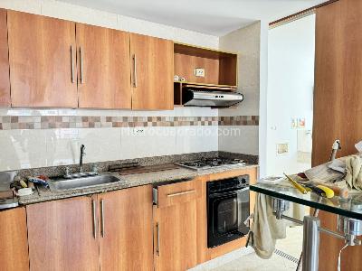 Apartamento de 3 alcobas en arriendo en Patio Bonito, Medellín, 92 m² · foto 6 de 14
