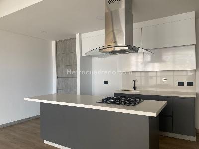 Apartamento de 2 alcobas en arriendo en Envigado, Envigado, 76 m² · foto 6 de 15