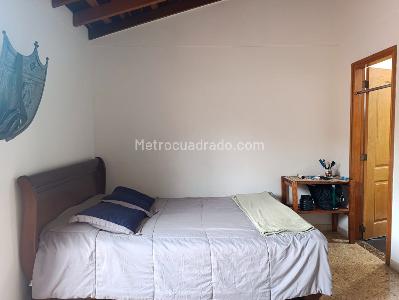 Casa de 3 alcobas en venta en El Poblado, Medellín, 240 m² · foto 14 de 20