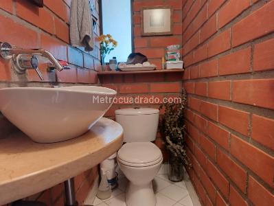 Casa de 3 alcobas en venta en El Poblado, Medellín, 240 m² · foto 19 de 20