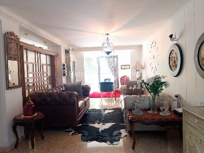 Casa de 3 alcobas en venta en El Poblado, Medellín, 240 m² · foto 5 de 20