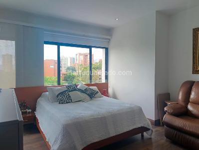 Apartamento de 2 alcobas en venta en El Poblado, Medellín, 129 m² · foto 11 de 20