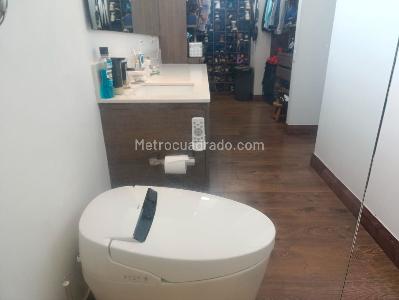 Apartamento de 2 alcobas en venta en El Poblado, Medellín, 129 m² · foto 19 de 20