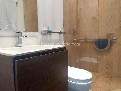 Apartamento de 2 alcobas en venta en El Poblado, Medellín, 129 m² · foto 20 de 20