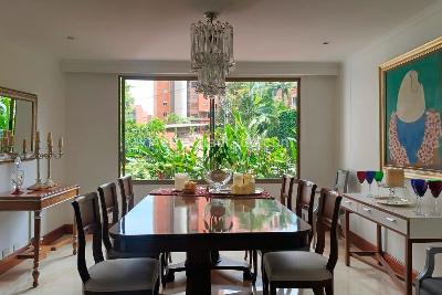 Apartamento de 3 alcobas en venta en Los Balsos, Medellín, 212 m² · foto 3 de 19