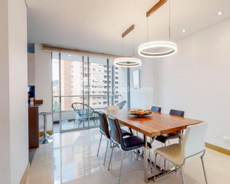 Apartamento Moderno de 3 Alcobas con 3 Baños en El Poblado - 4