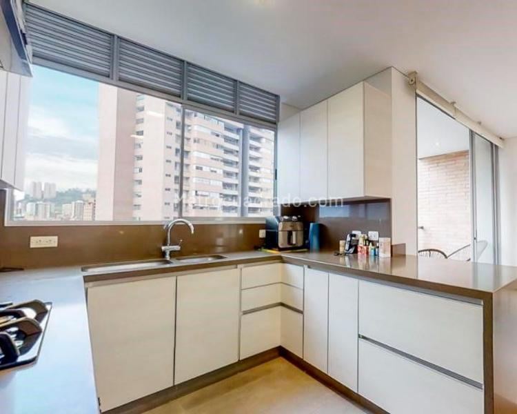 Apartamento Moderno de 3 Alcobas con 3 Baños en El Poblado - 6