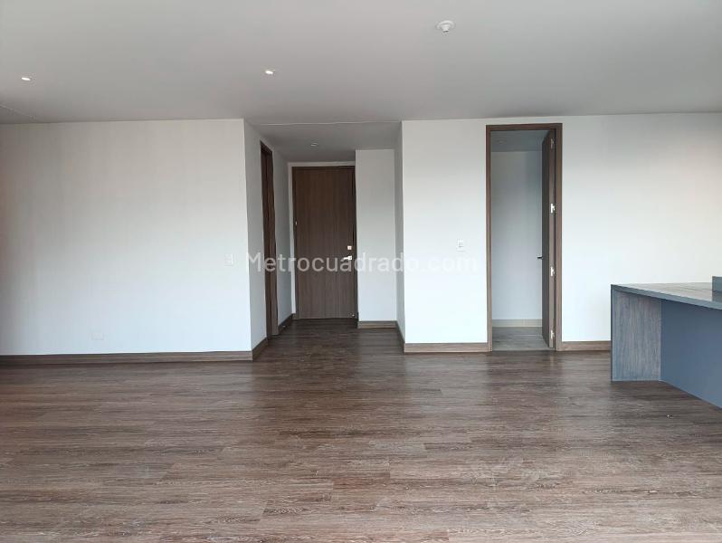 Modern 3BR Apartment with Terrace in El Poblado - 3