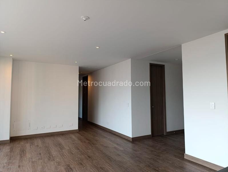 Modern 3BR Apartment with Terrace in El Poblado - 4
