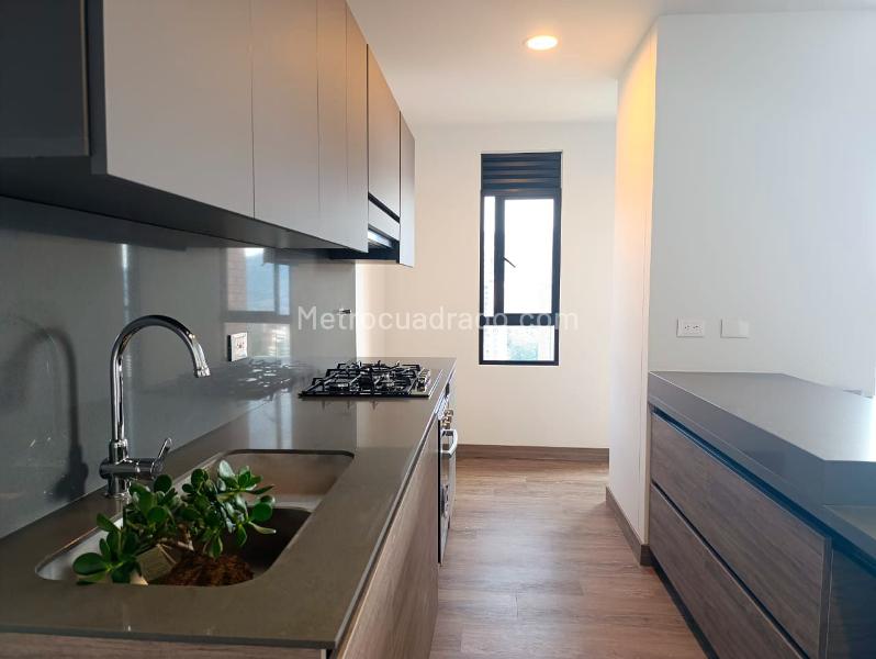 Modern 3BR Apartment with Terrace in El Poblado - 5