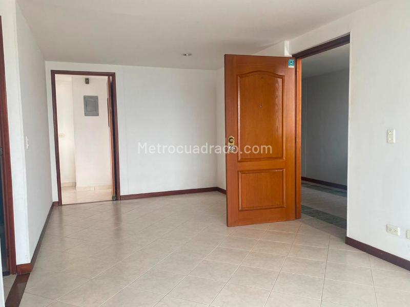 Stylish 2BR Apartment in El Poblado - 2