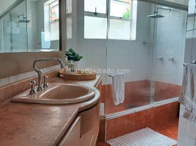 Apartamento en venta en El Poblado, Medellín · foto 20 de 20