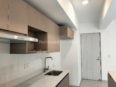 Apartamento de 2 alcobas en arriendo en Envigado, Envigado, 76 m² · foto 5 de 13