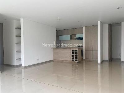Apartamento de 3 alcobas en arriendo en Envigado, Envigado, 118 m² · foto 3 de 17