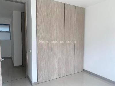 Apartamento de 3 alcobas en arriendo en Envigado, Envigado, 118 m² · foto 9 de 17