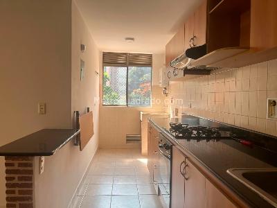 Apartamento de 2 alcobas en arriendo en La Florida, Medellín, 60 m² · foto 4 de 13
