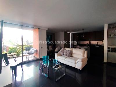 Apartamento de 1 alcoba en arriendo en Lalinde, Medellín, 87 m² · foto 5 de 13