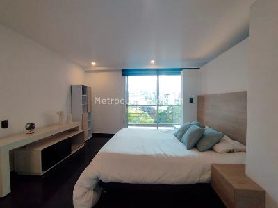 Apartamento de 1 alcoba en arriendo en Lalinde, Medellín, 87 m² · foto 8 de 13