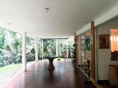 Casa de 3 alcobas en venta en El Poblado, Medellín, 415 m² · foto 19 de 20