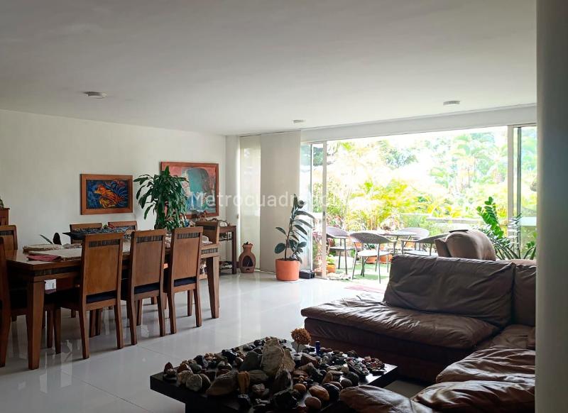 Apartamento en arriendo en El Poblado (Unidad Cerrada) - 3