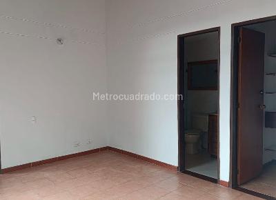 Casa de 3 alcobas en venta en El Poblado, Medellín, 150 m² · foto 10 de 20