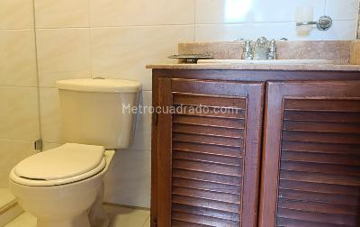 Casa de 3 alcobas en venta en El Poblado, Medellín, 150 m² · foto 18 de 20