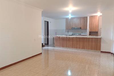 Casa de 3 alcobas en venta en El Poblado, Medellín, 150 m² · foto 2 de 20