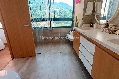 Apartamento de 3 alcobas en venta en El Poblado, Medellín, 235 m² · foto 16 de 20