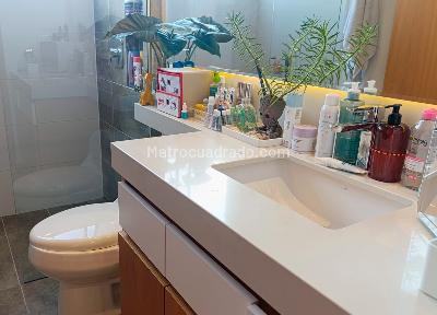 Apartamento de 3 alcobas en venta en El Poblado, Medellín, 235 m² · foto 18 de 20