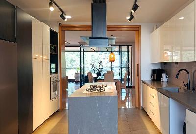 Apartamento de 3 alcobas en venta en El Poblado, Medellín, 235 m² · foto 6 de 20