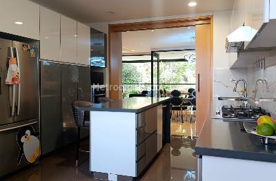 Apartamento de 3 alcobas en venta en El Poblado, Medellín, 235 m² · foto 7 de 19