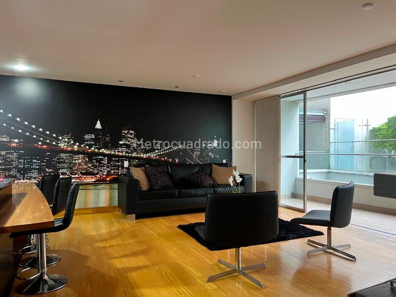 Furnished Studio Apartment Near Services in El Poblado - 2