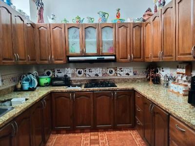 Casa de 4 alcobas en venta en El Poblado, Medellín, 340 m² · foto 10 de 20