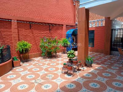 Casa de 4 alcobas en venta en El Poblado, Medellín, 340 m² · foto 19 de 20