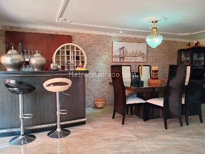 Casa de 4 alcobas en venta en El Poblado, Medellín, 340 m² · foto 8 de 20