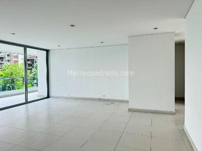 Apartamento en venta en El Poblado, Medellín · foto 6 de 17