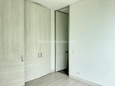 Apartamento de 3 alcobas en venta en El Poblado, Medellín, 186 m² · foto 11 de 16