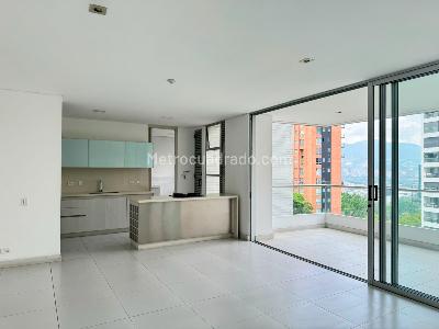 Apartamento de 3 alcobas en venta en El Poblado, Medellín, 186 m² · foto 5 de 16